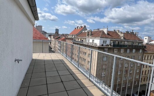 Exklusives Dachgeschossjuwel mit XXL-Terrasse und Top – Anbindung